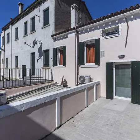 Appartamento Ca' Laura - Centro - 10 Min From Venice *