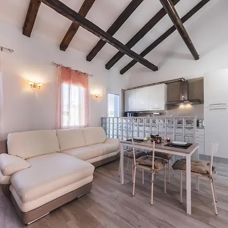 Ca' Laura - Centro - 10 Min From Venice Appartement Murano